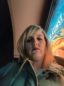 Sexybiene969 online show from December 4, 4:59 pm