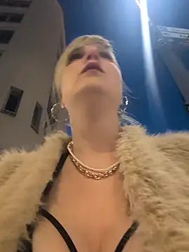 Sexybiene969 online show from March 4, 5:19 pm