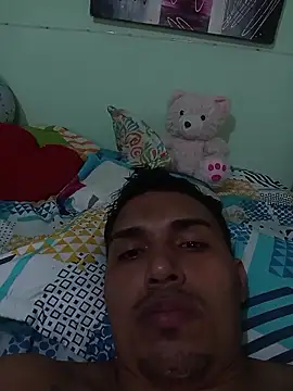 Snapshot of leodraco chatting on June 4, 2:39 am leodraco online show from June 4, 2:39 am