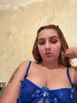 hotamanda01 online show from April 11, 7:40 pm