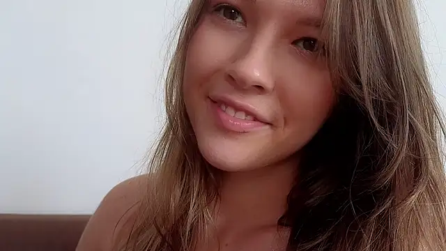 DemiDee online show from November 6, 9:43 am