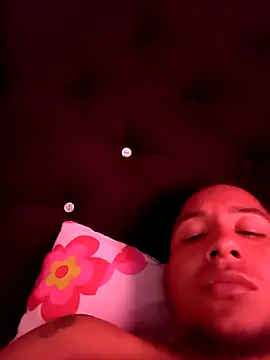 Snapshot of Frencho10 chatting on February 18, 6:59 pm Frencho10 online show from February 18, 6:59 pm