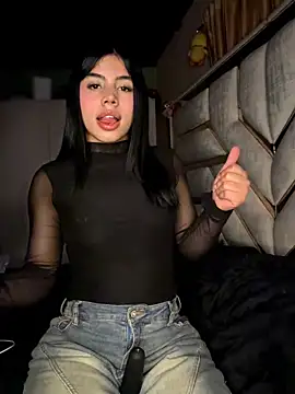 Laura-Khalifa online show from March 27, 5:35 am