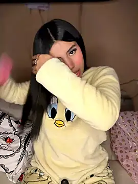 Snapshot of Laura-Khalifa chatting on July 23, 5:27 am Laura-Khalifa online show from July 23, 5:27 am