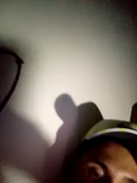 Snapshot of Colombiano2606 chatting on March 1, 7:54 am Colombiano2606 online show from March 1, 7:54 am