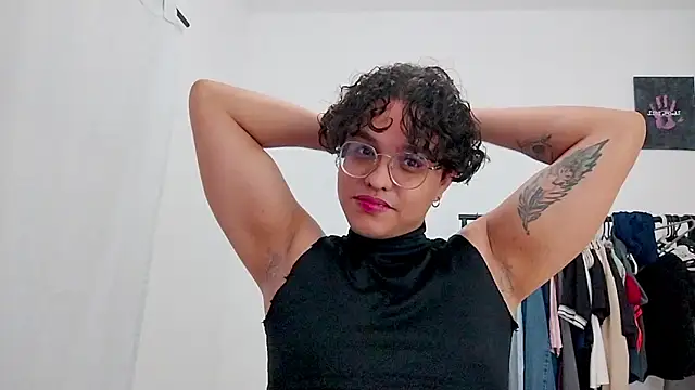 Snapshot of Diane_blossom chatting on February 26, 1:48 am Diane blossom online show from February 26, 1:48 am