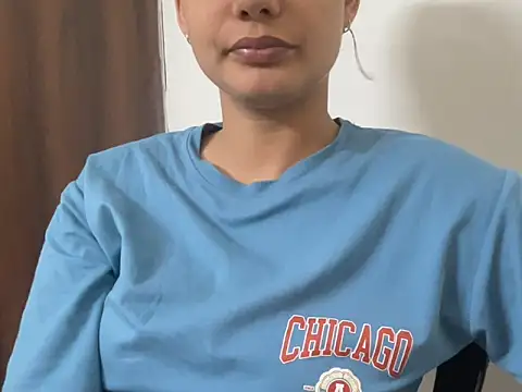 Snapshot of Angelshivani chatting on May 24, 7:02 am Angelshivani online show from May 24, 7:02 am