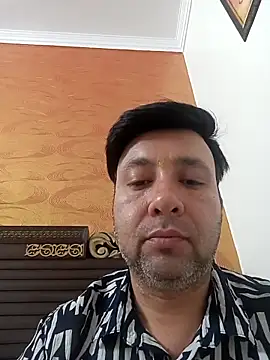 innocentboy1987 online show from April 16, 6:25 am