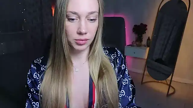 Snapshot of Engel_13 chatting on May 3, 7:53 pm Engel 13 online show from May 3, 7:53 pm