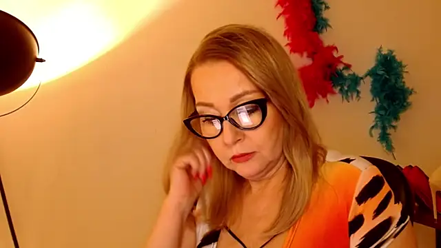 Snapshot of leaxSTAR chatting on March 18, 2:48 pm leaxSTAR online show from March 18, 2:48 pm