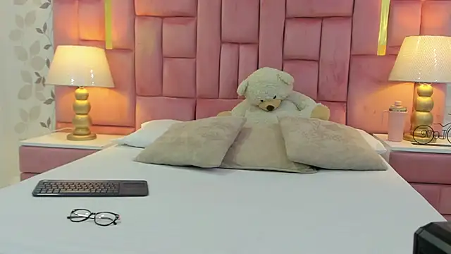 ArianaFranco online show from March 25, 1:06 pm