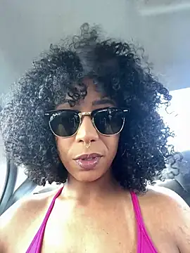 Snapshot of dianagolley420 chatting on March 21, 4:54 pm dianagolley420 online show from March 21, 4:54 pm