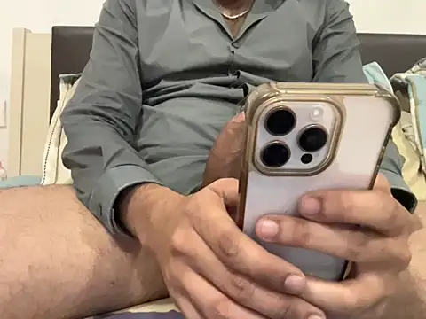 iamabigdickindian online show from September 25, 6:00 pm