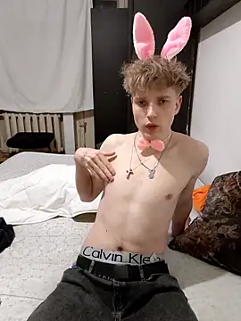 And25bn online show from March 31, 5:57 pm