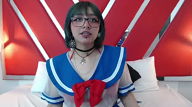 Snapshot of DarkMysterysF chatting on February 6, 8:13 pm DarkMysterysF online show from February 6, 8:13 pm