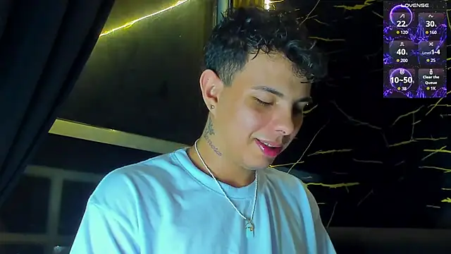 Alessandro 1610 online show from April 16, 4:24 am