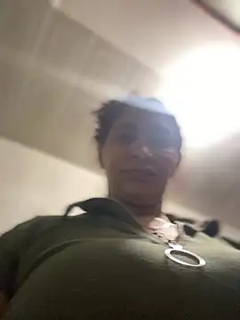 Carola-Ross online show from April 16, 9:39 pm