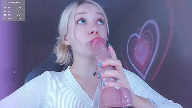 Snapshot of _chatur_babe chatting on October 13, 2:06 pm  chatur babe online show from October 13, 2:06 pm