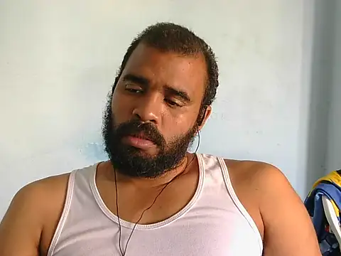 Snapshot of YOX22 chatting on July 17, 9:19 pm YOX22 online show from July 17, 9:19 pm