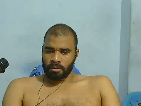 Snapshot of YOX22 chatting on July 18, 11:52 pm YOX22 online show from July 18, 11:52 pm