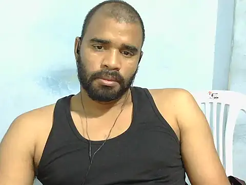 Snapshot of YOX22 chatting on July 21, 12:13 am YOX22 online show from July 21, 12:13 am