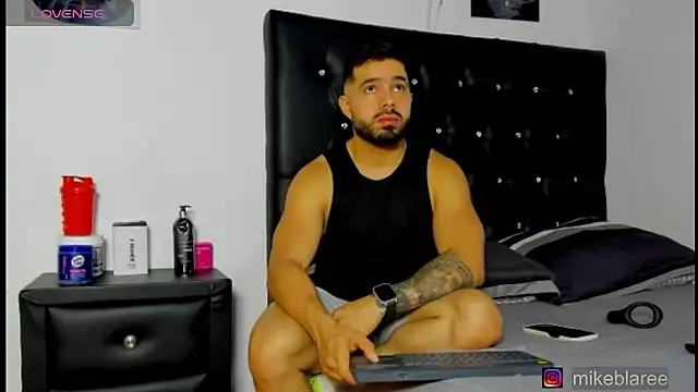 mikeblaree online show from March 21, 7:17 pm