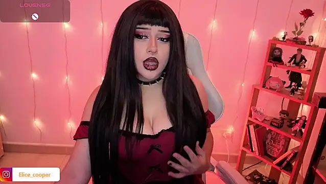 Snapshot of Elice_cooper_ chatting on May 29, 10:02 am Elice cooper online show from May 29, 10:02 am
