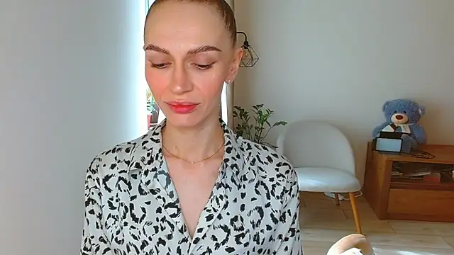 Snapshot of Lady_Sunshine_ chatting on May 1, 6:29 am Lady Sunshine online show from May 1, 6:29 am