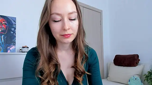 Snapshot of marilinaal chatting on April 21, 7:36 am marilinaal online show from April 21, 7:36 am