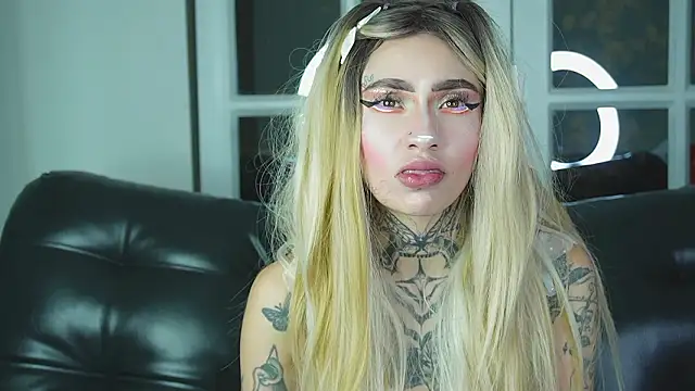 miss   angel online show from March 2, 10:44 am