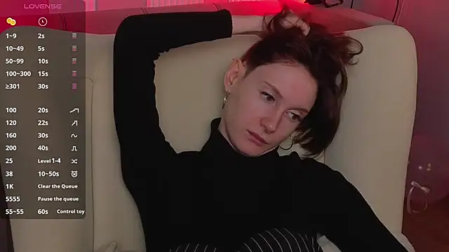 Snapshot of JoYung chatting on October 3, 4:20 am JoYung online show from October 3, 4:20 am