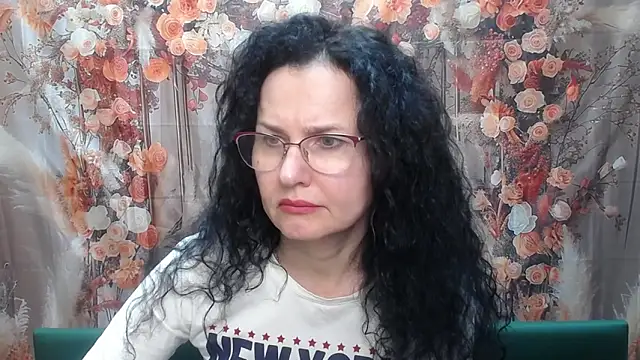 Miroslava Happi online show from March 12, 8:42 am