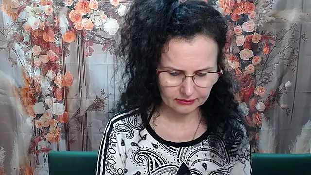 Miroslava Happi online show from April 19, 5:29 am