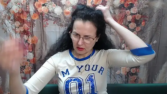 Snapshot of Miroslava_Happi chatting on May 9, 5:56 am Miroslava Happi online show from May 9, 5:56 am