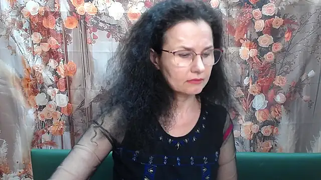Snapshot of Miroslava_Happi chatting on May 11, 4:04 pm Miroslava Happi online show from May 11, 4:04 pm