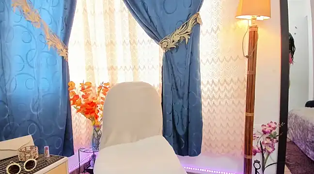 Snapshot of Tatiana1273_24 chatting on February 21, 5:31 pm Tatiana1273 24 online show from February 21, 5:31 pm