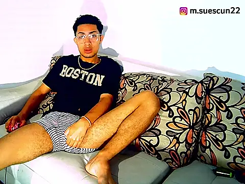 Snapshot of MARXSUESCUN1 chatting on February 18, 8:36 pm MARXSUESCUN1 online show from February 18, 8:36 pm