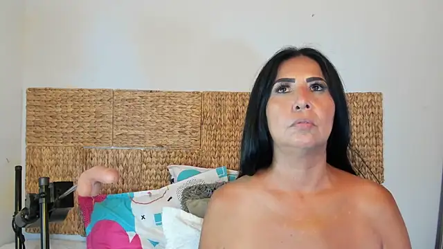 Snapshot of Jackiehmilf52 chatting on May 15, 2:51 am Jackiehmilf52 online show from May 15, 2:51 am