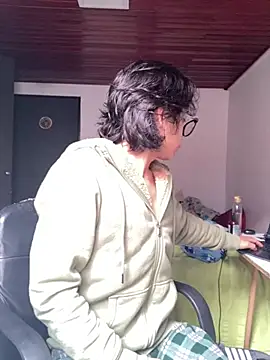 shadowsofgarden online show from February 21, 12:50 pm