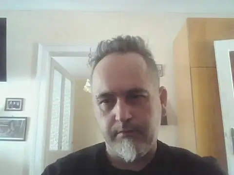 Szolga10 online show from April 5, 9:50 am