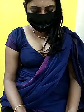 Snapshot of Thamarai28 chatting on March 8, 7:42 pm Thamarai28 online show from March 8, 7:42 pm