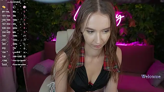 Snapshot of NikkyyLust chatting on February 28, 10:52 am NikkyyLust online show from February 28, 10:52 am