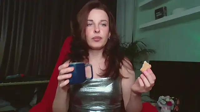 MollyBer online show from March 22, 5:38 pm