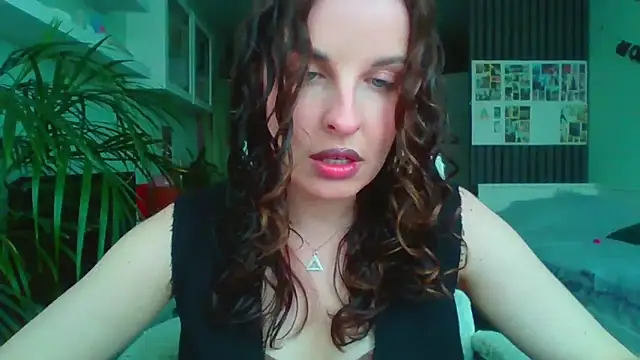 MollyBer online show from April 14, 12:22 pm