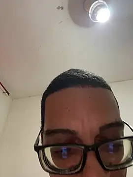Snapshot of Diegodelicia chatting on June 29, 6:30 pm Diegodelicia online show from June 29, 6:30 pm
