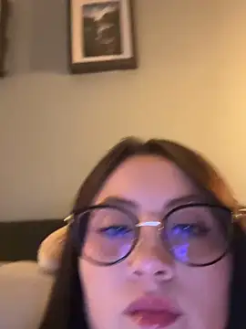 Snapshot of ValentinaOrtiz3 chatting on June 16, 10:56 pm ValentinaOrtiz3 online show from June 16, 10:56 pm
