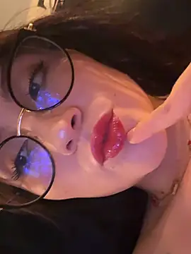 Snapshot of ValentinaOrtiz3 chatting on June 25, 11:42 pm ValentinaOrtiz3 online show from June 25, 11:42 pm