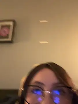 Snapshot of ValentinaOrtiz3 chatting on July 8, 3:11 am ValentinaOrtiz3 online show from July 8, 3:11 am