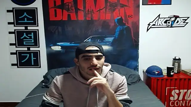 Snapshot of GutsOPD chatting on February 13, 5:58 am GutsOPD online show from February 13, 5:58 am