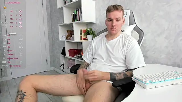 jaffersonlouis online show from February 21, 12:50 pm